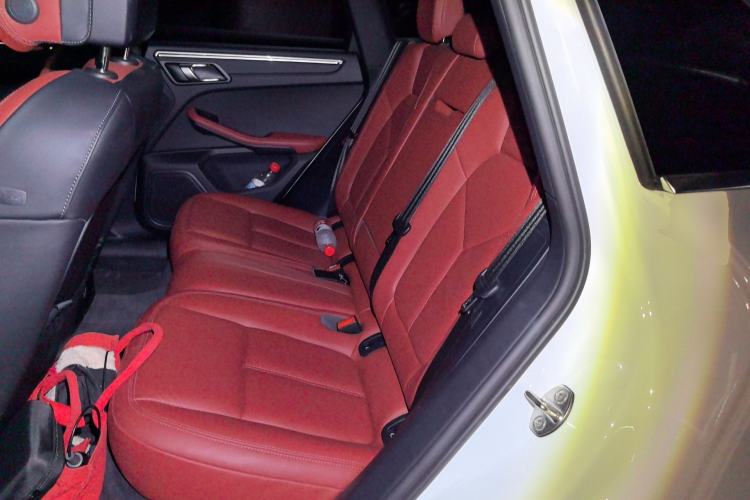 Used Porsche Macan 2024 Macan 2.0T Left Rear Seat
