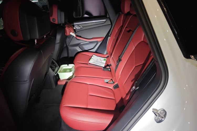 Used Porsche Macan 2024 Macan 2.0T Left Rear Seat