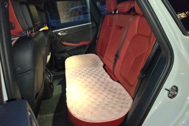 Used Porsche Macan 2024 Macan 2.0T Left Rear Seat