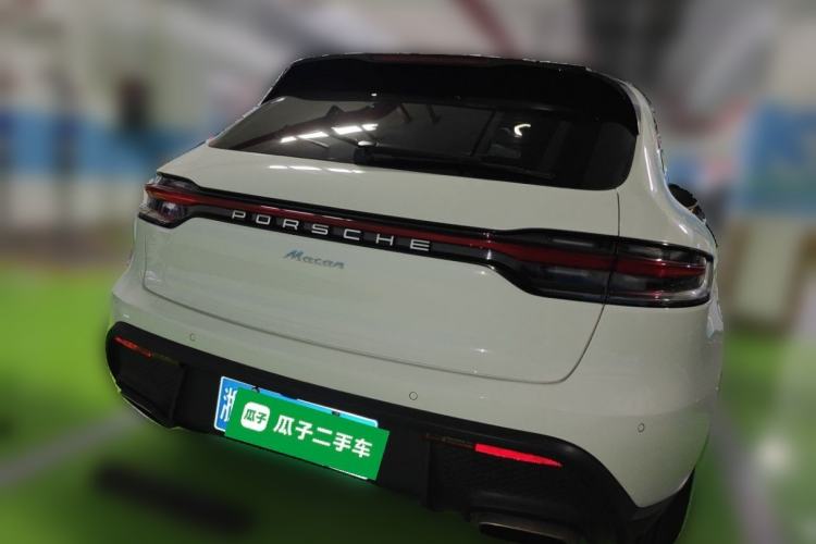 Used Porsche Macan 2024 Macan 2.0T Rear