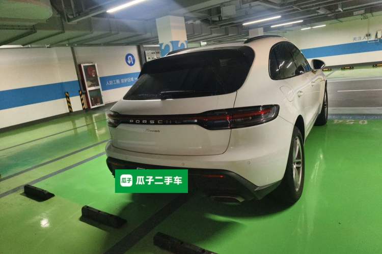 Used Porsche Macan 2024 Macan 2.0T Rear