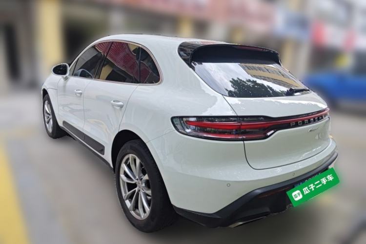 Used Porsche Macan 2024 Macan T 2.0T Rear Left 45 Deg