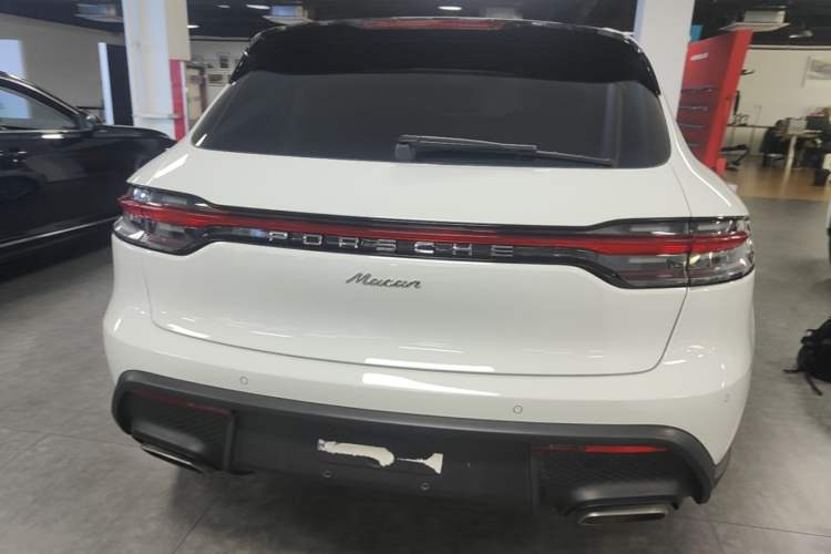 Used Porsche Macan 2024 Macan 2.0T Rear