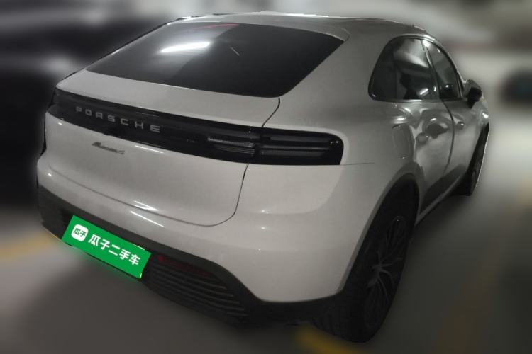 Used Porsche Macan 2024 Macan Long Range Edition Rear Right 45 Deg