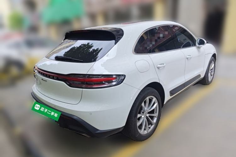 Used Porsche Macan 2024 Macan T 2.0T Rear Right 45 Deg