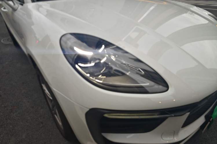 Used Porsche Macan 2024 Macan 2.0T Right Front Headlight