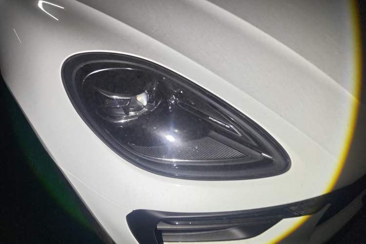 Used Porsche Macan 2024 Macan 2.0T Right Front Headlight