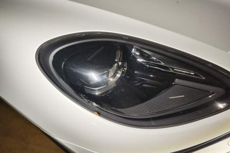 Used Porsche Macan 2024 Macan 2.0T Right Front Headlight