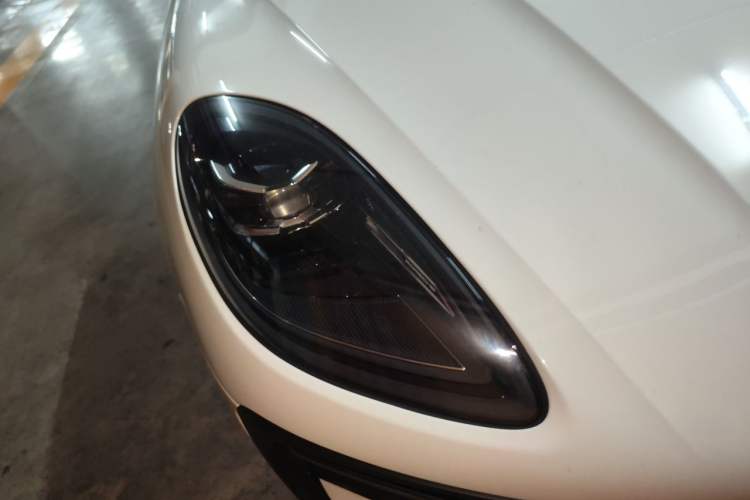 Used Porsche Macan 2024 Macan 2.0T Right Front Headlight