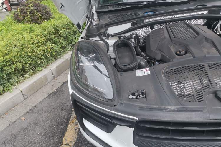 Used Porsche Macan 2024 Macan 2.0T Right Front Headlight