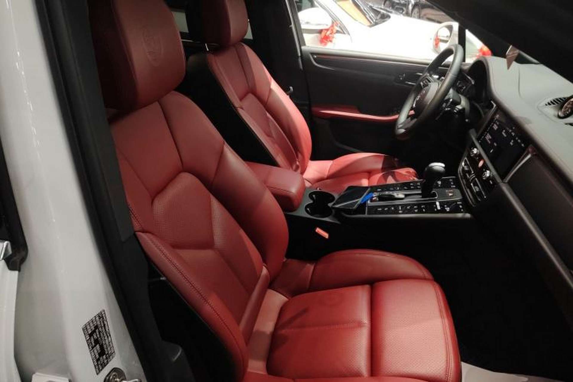 Used Porsche Macan 2024 Macan 2.0T Right Front Seat