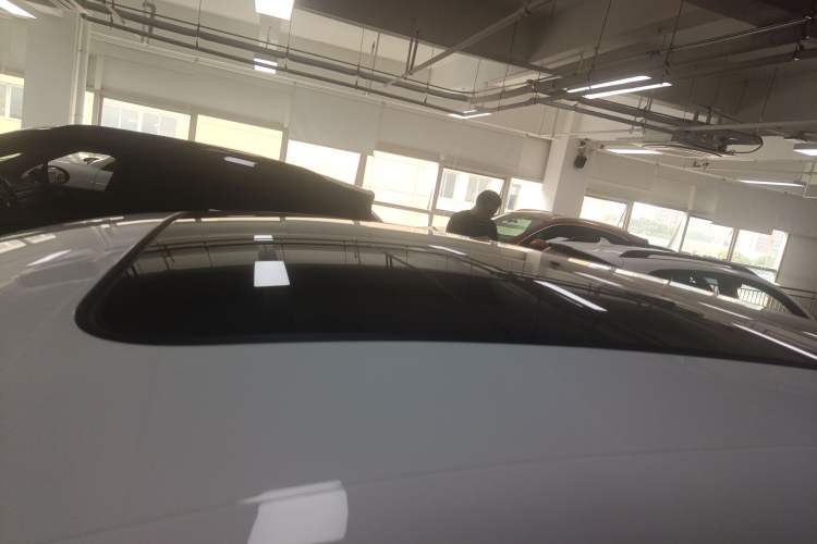 Used Porsche Macan 2024 Macan 2.0T Roof
