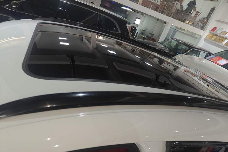 Used Porsche Macan 2024 Macan 2.0T Roof