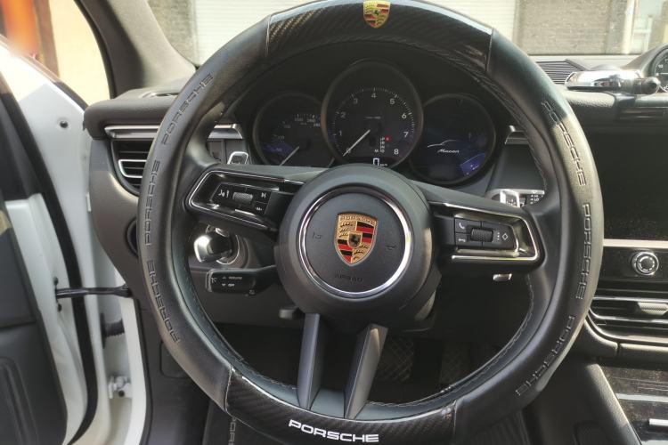 Used Porsche Macan 2024 Macan 2.0T Steering Wheel