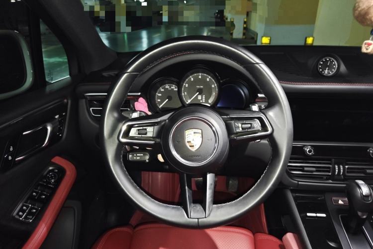 Used Porsche Macan 2024 Macan 2.0T Steering Wheel