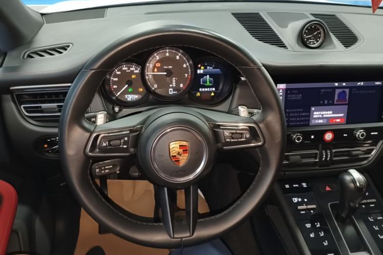 Used Porsche Macan 2024 Macan 2.0T Steering Wheel