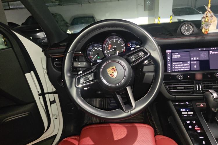 Used Porsche Macan 2024 Macan 2.0T Steering Wheel