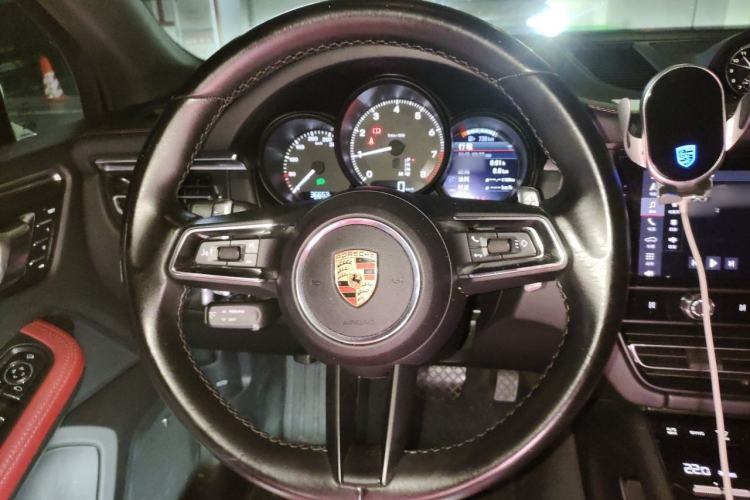 Used Porsche Macan 2024 Macan 2.0T Steering Wheel