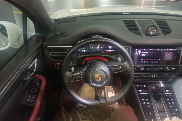 Used Porsche Macan 2024 Macan 2.0T Steering Wheel
