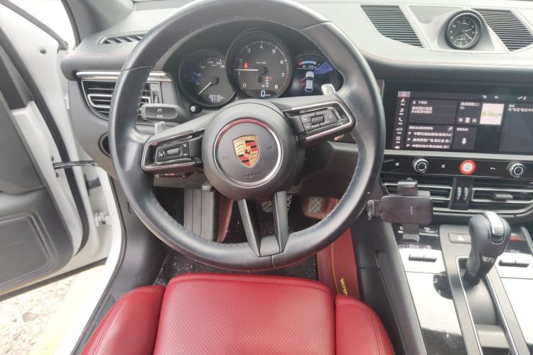 Used Porsche Macan 2024 Macan 2.0T Steering Wheel