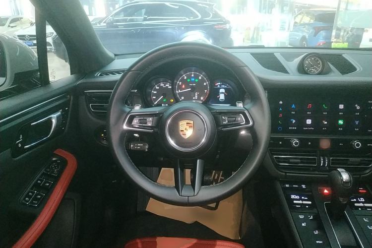 Used Porsche Macan 2024 Macan 2.0T Steering Wheel