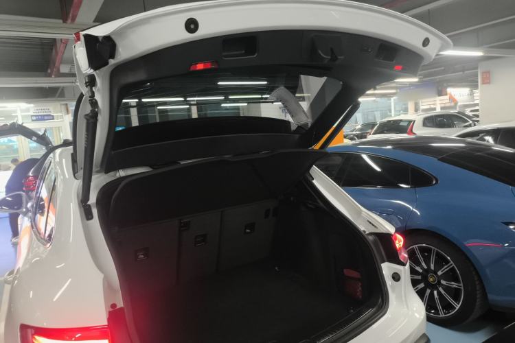 Used Porsche Macan 2024 Macan 2.0T Trunk