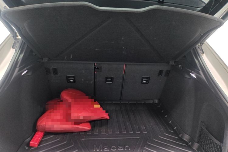 Used Porsche Macan 2024 Macan 2.0T Trunk