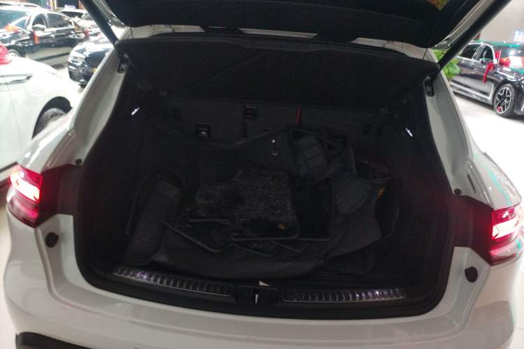 Used Porsche Macan 2024 Macan 2.0T Trunk