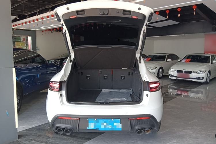 Used Porsche Macan 2024 Macan 2.0T Trunk