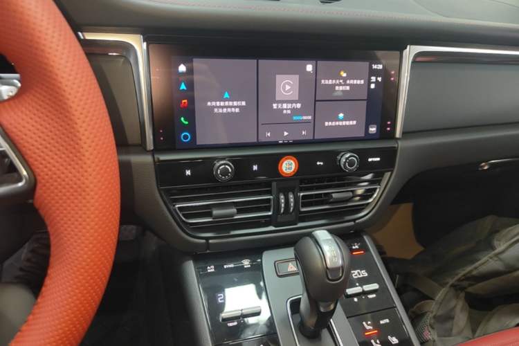 Used Porsche Macan 2025 Macan 2.0T Dream-Chasing Edition Audio And AC Panel