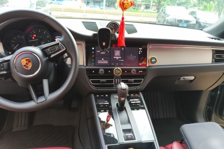 Used Porsche Macan 2025 Macan 2.0T Dream-Chasing Edition Center Console