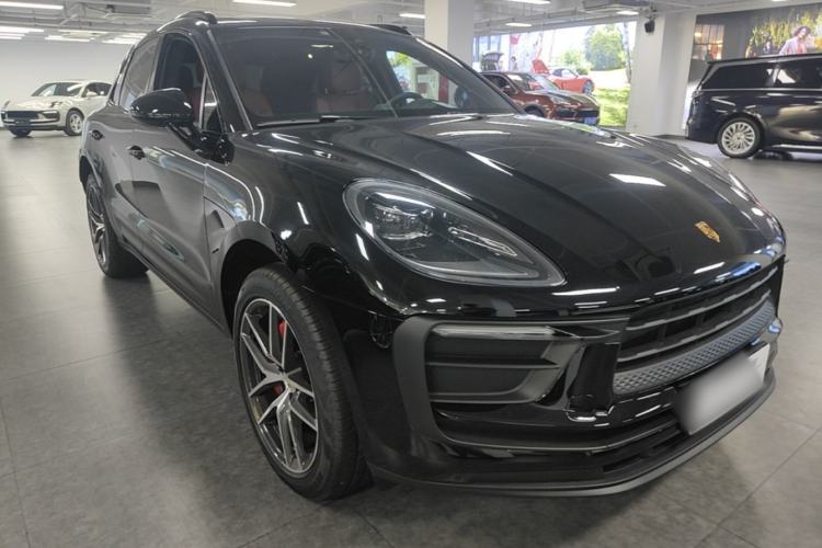 Used Porsche Macan 2025 Macan 2.0T Dream-Chasing Edition Front Right 45 Deg