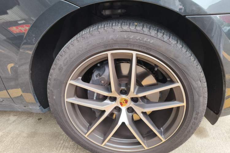 Used Porsche Macan 2025 Macan 2.0T Dream-Chasing Edition Right Front Wheel Hub