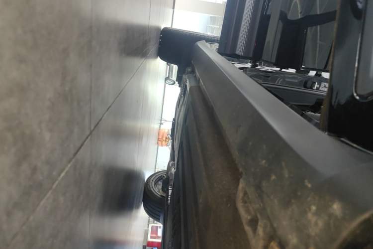 Used Porsche Macan 2025 Macan 2.0T Dream-Chasing Edition Right Side Sill