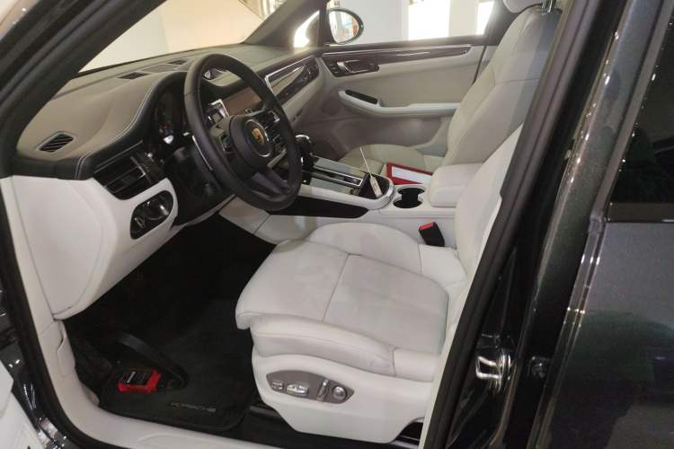 Used Porsche Macan 2025 Macan 2.0T Dream-Chasing Edition Left Front Seat