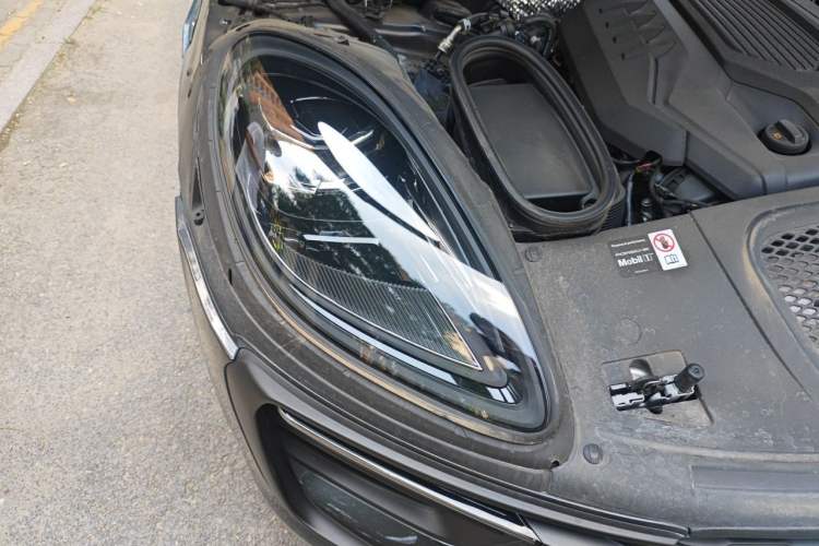 Used Porsche Macan 2025 Macan 2.0T Dream-Chasing Edition Right Front Headlight