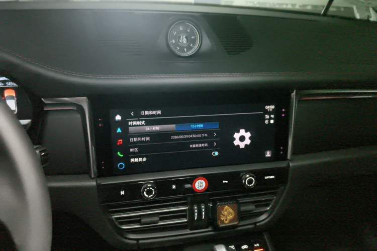 Used Porsche Macan 2025 Macan 2.0T Dream-Chasing Edition Audio And AC Panel