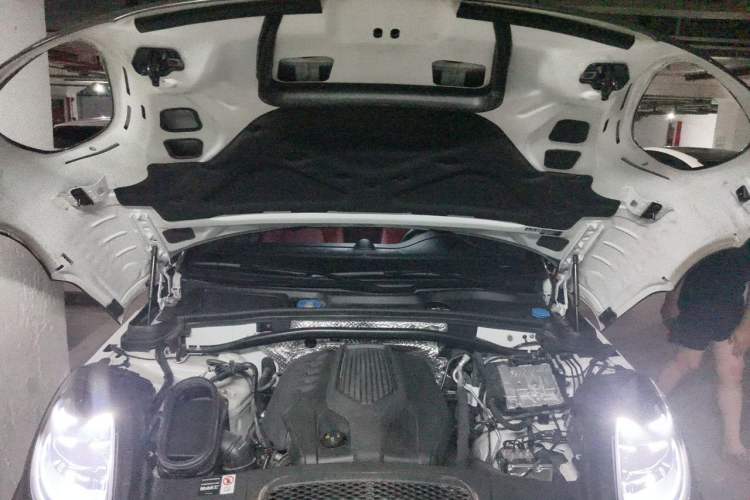 Used Porsche Macan 2025 Macan 2.0T Dream-Chasing Edition Engine Bay