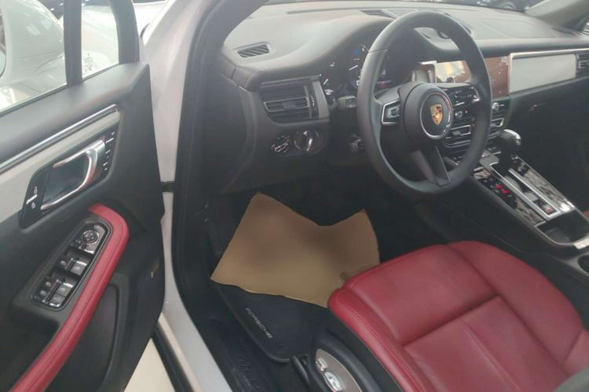 Used Porsche Macan 2025 Macan 2.0T Dream-Chasing Edition Interior 3