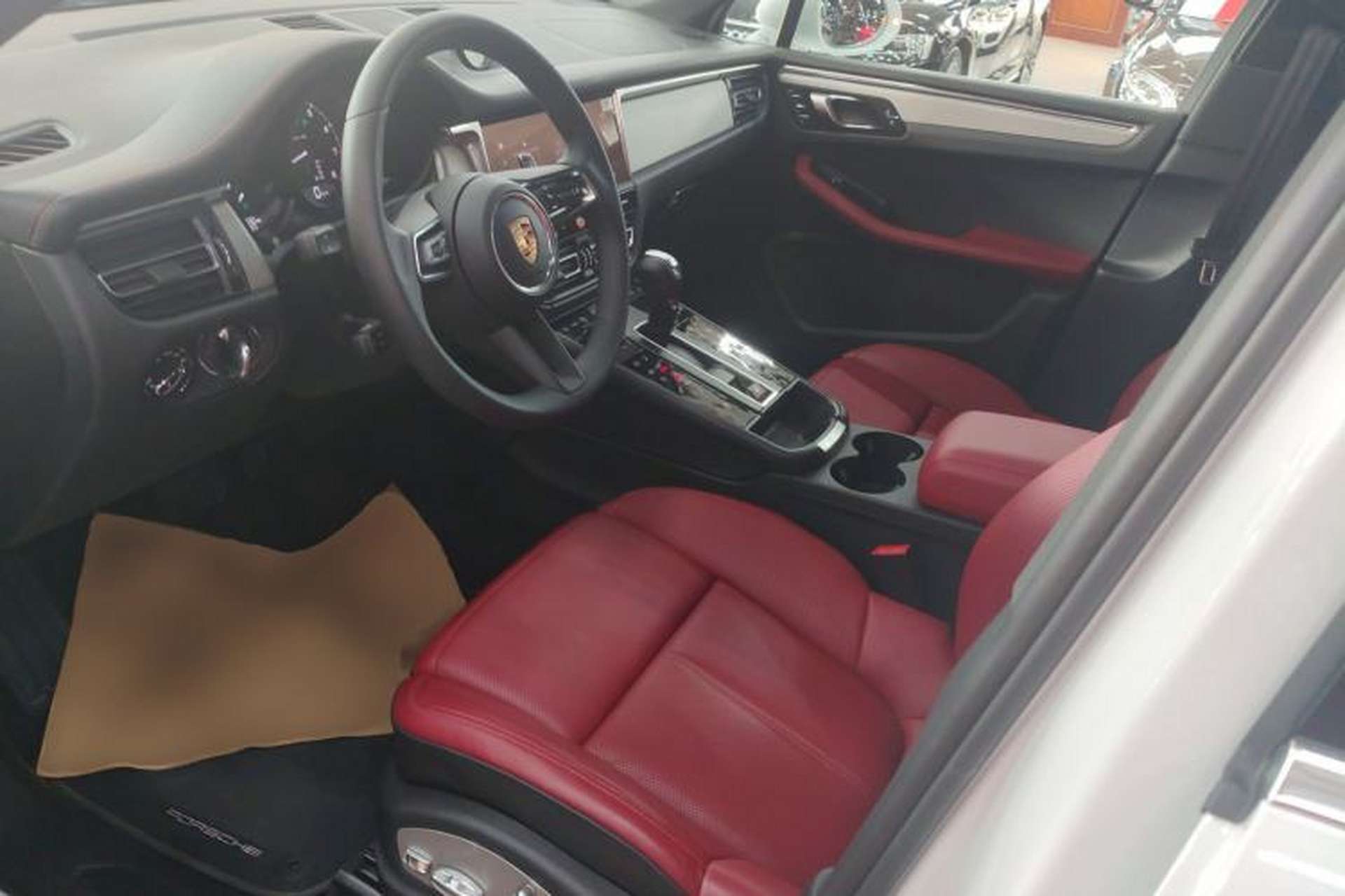 Used Porsche Macan 2025 Macan 2.0T Dream-Chasing Edition Left Front Seat