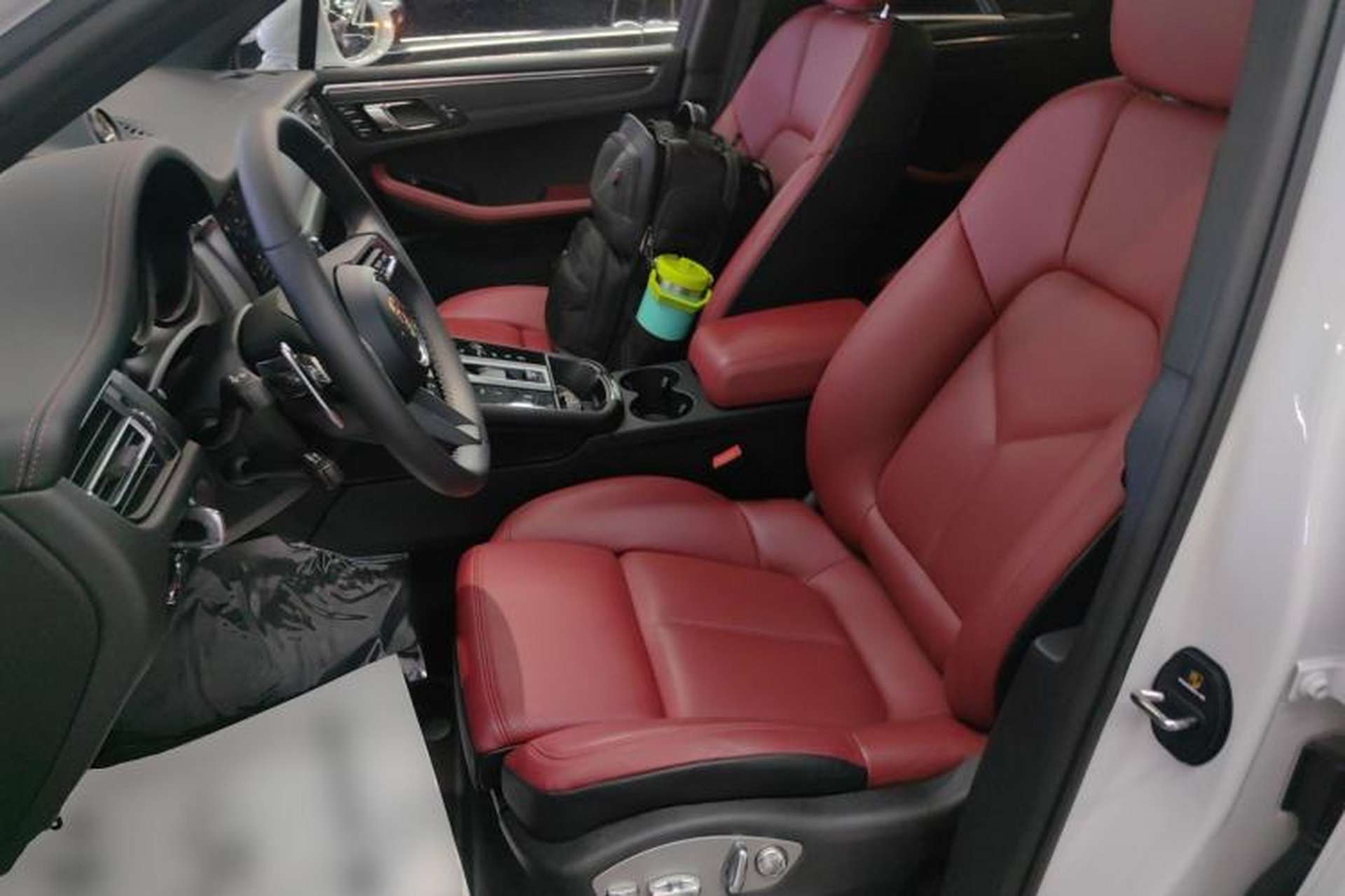 Used Porsche Macan 2025 Macan 2.0T Dream-Chasing Edition Left Front Seat
