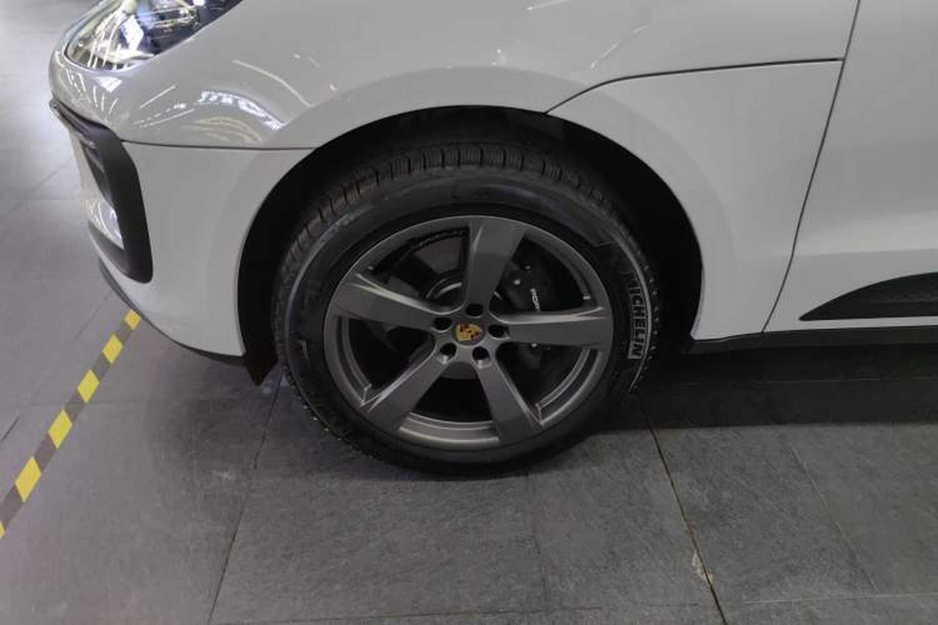 Used Porsche Macan 2025 Macan 2.0T Dream-Chasing Edition Left Front Wheel Hub