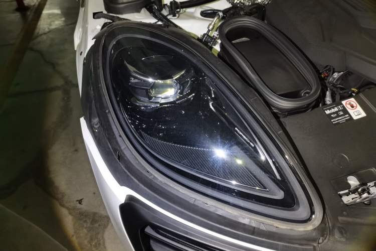 Used Porsche Macan 2025 Macan 2.0T Dream-Chasing Edition Right Front Headlight