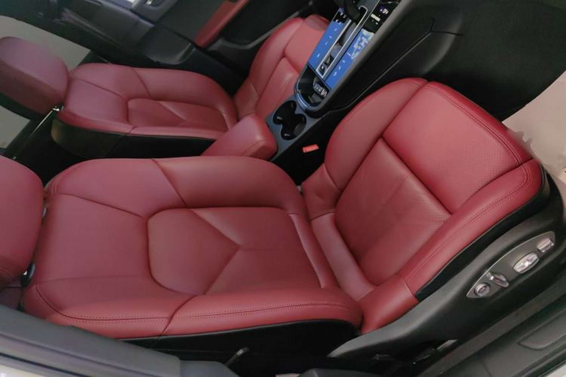 Used Porsche Macan 2025 Macan 2.0T Dream-Chasing Edition Right Front Seat