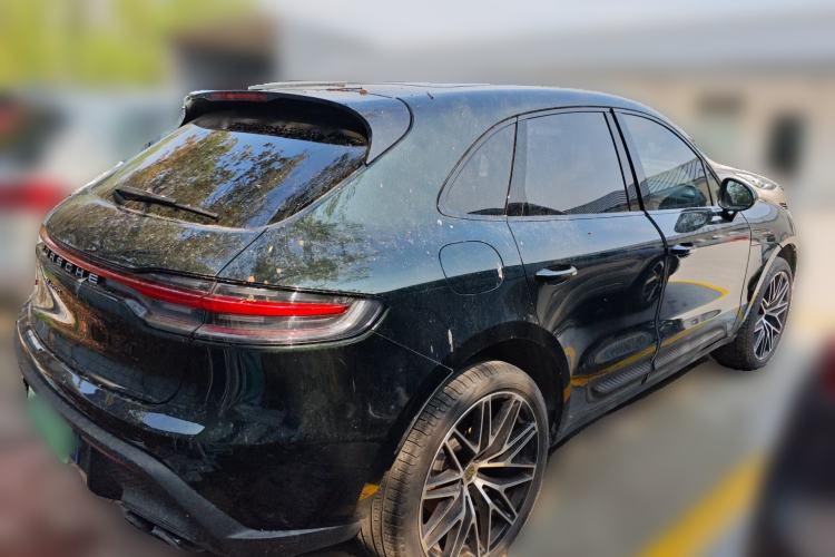 Used Porsche Macan 2026 Macan 2.0T Dream Edition Rear Right 45 Deg