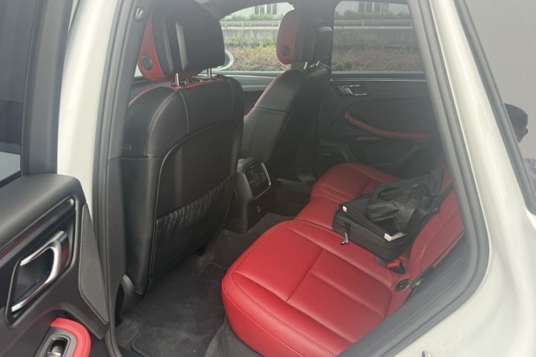 Used Porsche Macan 2026 Macan 2.0T Exterior 11