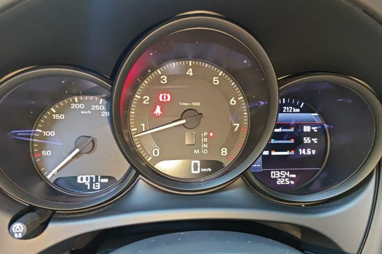 Used Porsche Macan 2026 Macan 2.0T Dream Edition Instrument Cluster