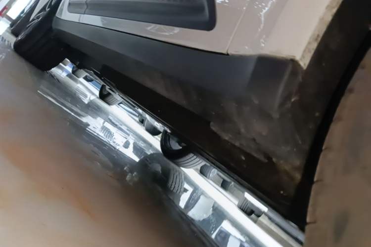 Used Porsche Macan 2026 Macan 2.0T Dream Edition Right Side Sill
