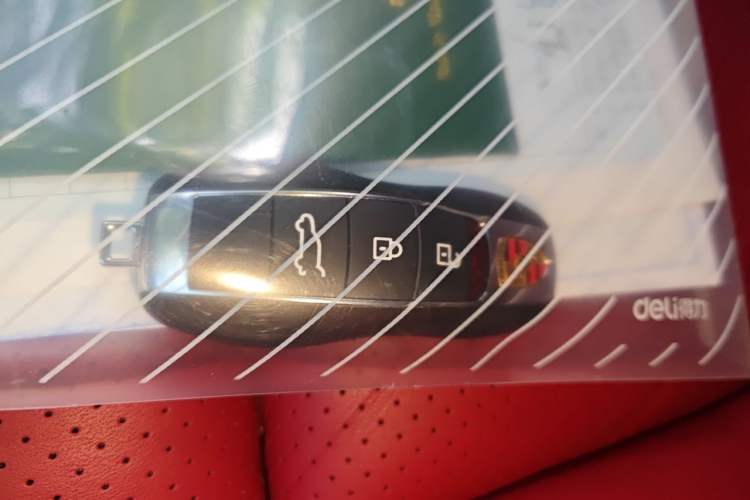Used Porsche Macan 2026 Macan 2.0T Dream Edition Vehicle Key