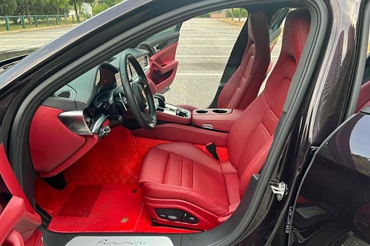 Used Porsche Panamera 2023 Panamera Executive Long Wheelbase 2.9T Interior 5